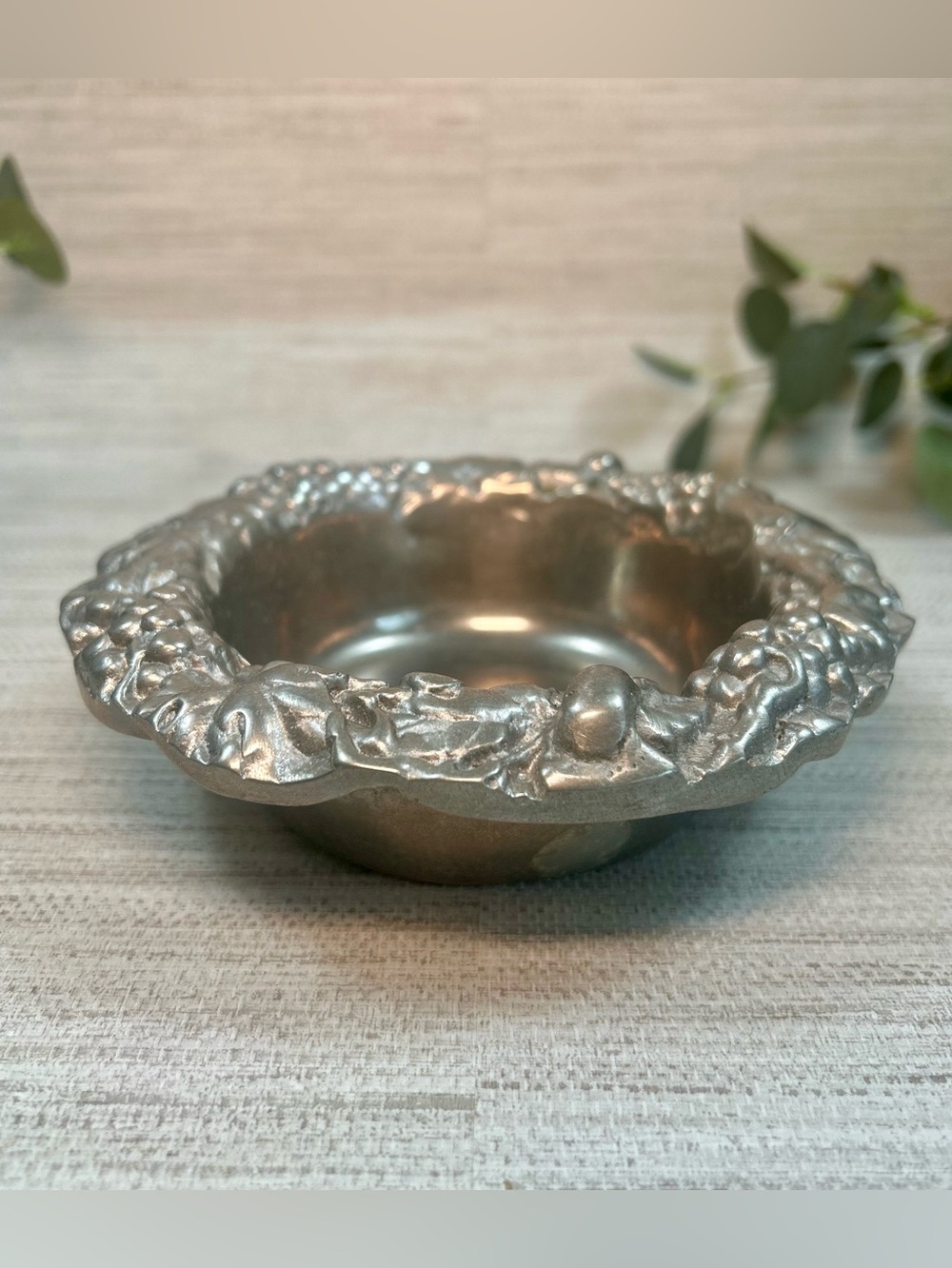 Vintage Sandstone Grape Vine Wine Bottle Holder Coaster Silver Tone #112